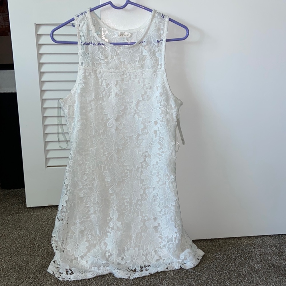 White lace dress